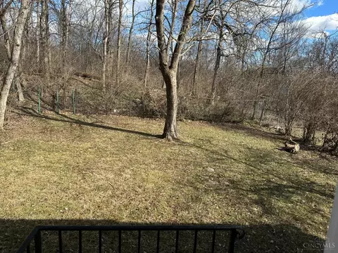 Exterior - 2824 Orland Ave, Cincinnati, OH 45211 photo 2 of 4