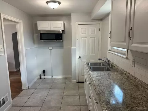 Kitchen - 2824 Orland Ave, Cincinnati, OH 45211 photo 3 of 3