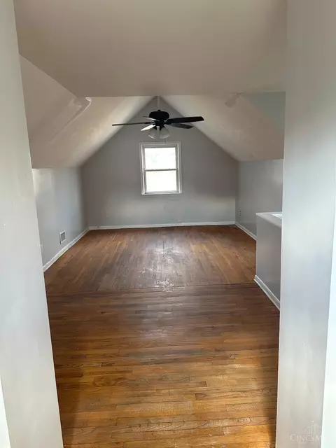 Bedroom - 2824 Orland Ave, Cincinnati, OH 45211 photo 1 of 2