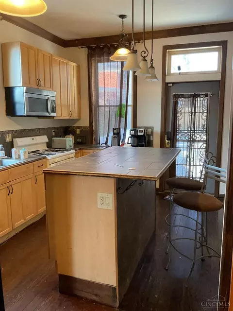 Kitchen - 636 Orient Ave, Cincinnati, OH 45232 photo 4 of 4