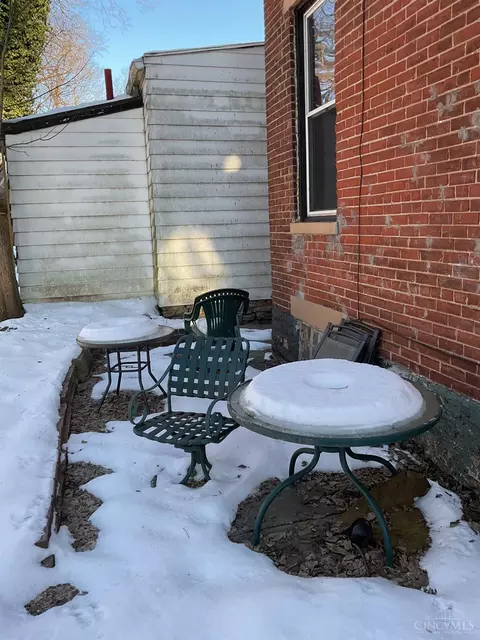 Exterior - 636 Orient Ave, Cincinnati, OH 45232 photo 7 of 7
