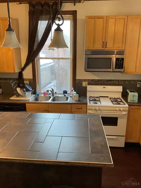 Kitchen - 636 Orient Ave, Cincinnati, OH 45232 photo 2 of 4