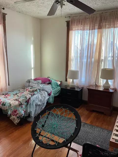 Bedroom - 636 Orient Ave, Cincinnati, OH 45232 photo 3 of 7