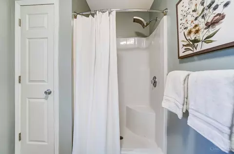Bath - 4210 Thirty Fourth Ave, Cincinnati, OH 45209 photo 2 of 4