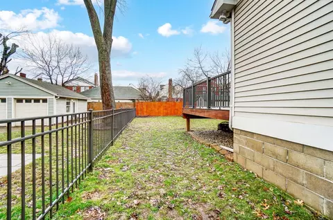 Exterior - 4210 Thirty Fourth Ave, Cincinnati, OH 45209 photo 15 of 16