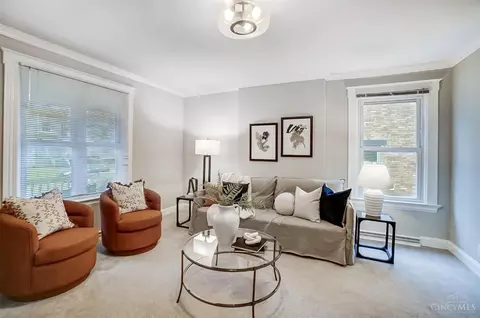Living - 4210 Thirty Fourth Ave, Cincinnati, OH 45209 photo 2 of 4