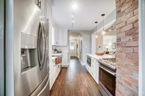 Kitchen - 4210 Thirty Fourth Ave, Cincinnati, OH 45209 photo 3 of 8