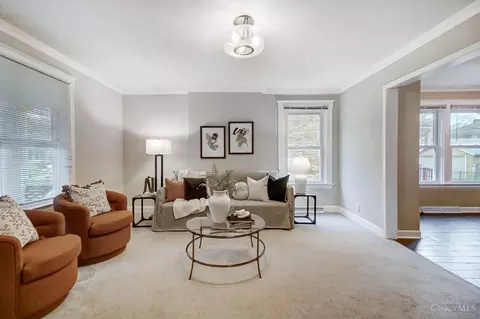 Living - 4210 Thirty Fourth Ave, Cincinnati, OH 45209 photo 1 of 4
