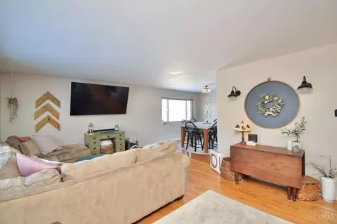 5830 W Fork Rd, Cincinnati, OH 45247 photo 8