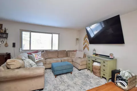 5830 W Fork Rd, Cincinnati, OH 45247 photo 9