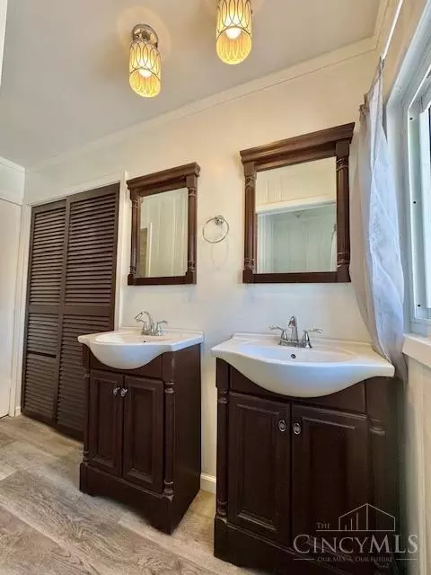 4564 Summerside Rd, Cincinnati, OH 45244 photo 8