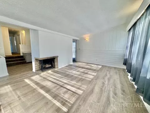 4564 Summerside Rd, Cincinnati, OH 45244 photo 2