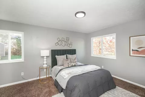 Bedroom - 9317 Winton Rd, Cincinnati, OH 45231 photo 2 of 5