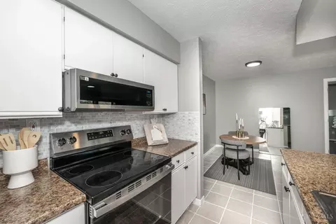Kitchen - 9317 Winton Rd, Cincinnati, OH 45231 photo 5 of 5