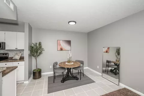 Dining - 9317 Winton Rd, Cincinnati, OH 45231 photo 2 of 3