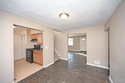 2502 Talbott Ave, Cincinnati, OH 45211 photo 8