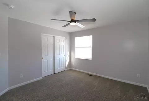 Bedroom - 5748 Eagle Creek Ct, Hamilton Township, OH 45039 photo 3 of 9