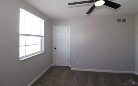 Bedroom - 5748 Eagle Creek Ct, Hamilton Township, OH 45039 photo 9 of 9