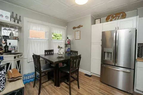 Dining - 2645 Kipling Ave, Cincinnati, OH 45239 photo 1 of 2
