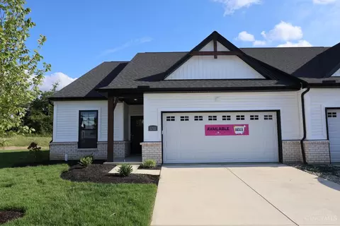 5732 White Pine Ln, Hamilton, OH 45011