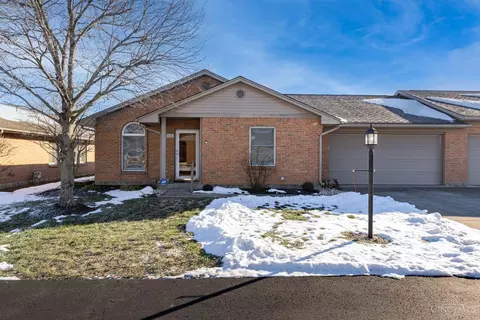 318 Terrace Ct, Trenton, OH 45067