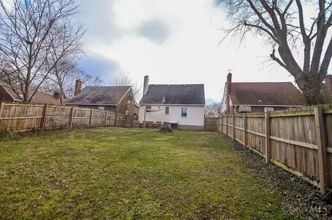 Exterior - 6033 Elbrook Ave, Golf Manor, OH 45237 photo 10 of 14