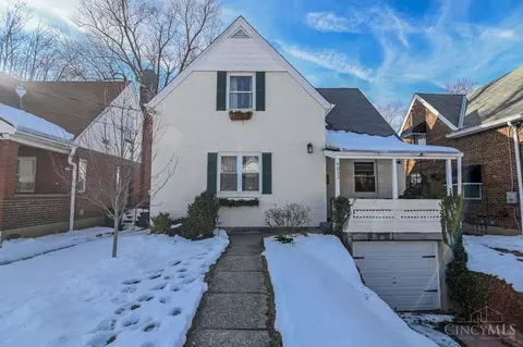 Exterior - 6033 Elbrook Ave, Golf Manor, OH 45237 photo 11 of 14