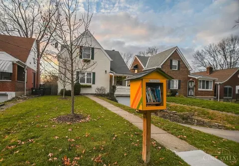 6033 Elbrook Ave, Golf Manor, OH 45237