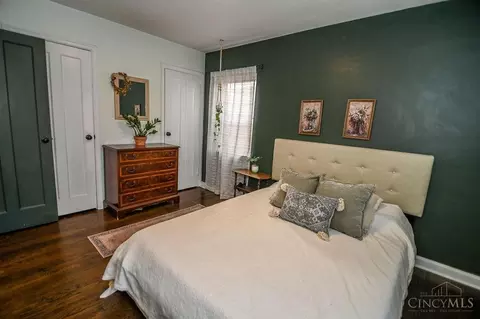 Bedroom - 6033 Elbrook Ave, Golf Manor, OH 45237 photo 5 of 9