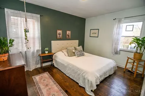 Bedroom - 6033 Elbrook Ave, Golf Manor, OH 45237 photo 1 of 9