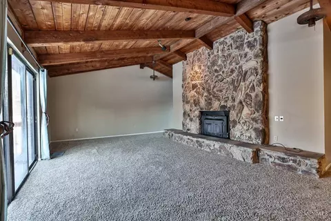 Living - 467 Irvin Rd, Blanchester, OH 45107 photo 3 of 8