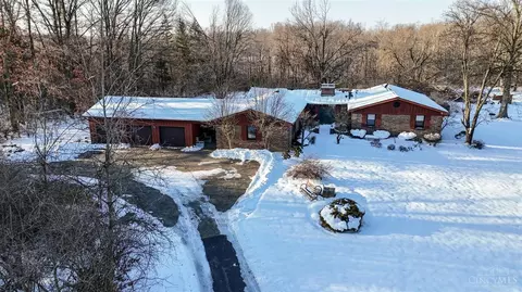 467 Irvin Rd, Blanchester, OH 45107