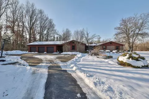 Exterior - 467 Irvin Rd, Blanchester, OH 45107 photo 1 of 9