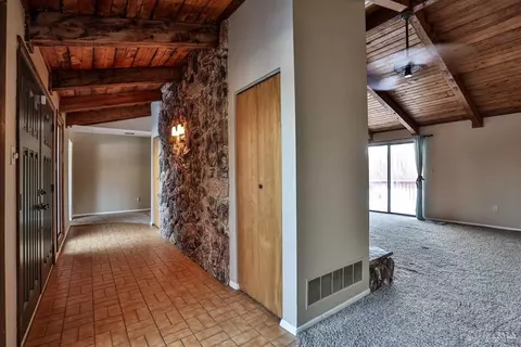 Entry Way - 467 Irvin Rd, Blanchester, OH 45107 photo 2 of 2