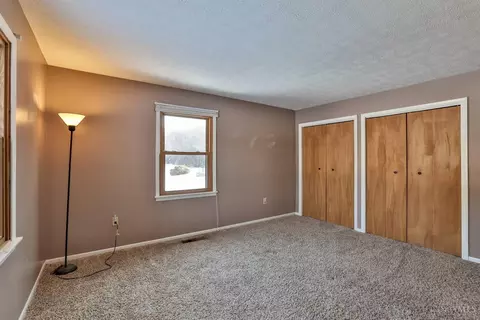 Bedroom - 467 Irvin Rd, Blanchester, OH 45107 photo 4 of 6