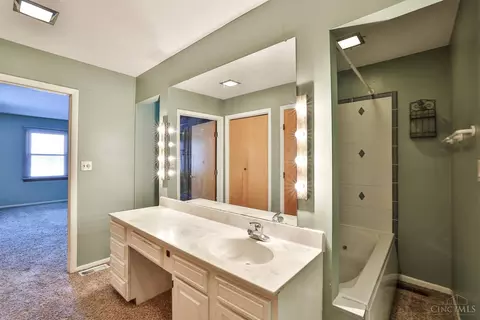 Bath - 467 Irvin Rd, Blanchester, OH 45107 photo 1 of 4