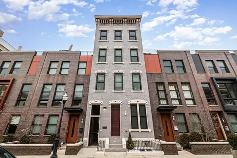 14 Mercer St, Cincinnati, OH 45202