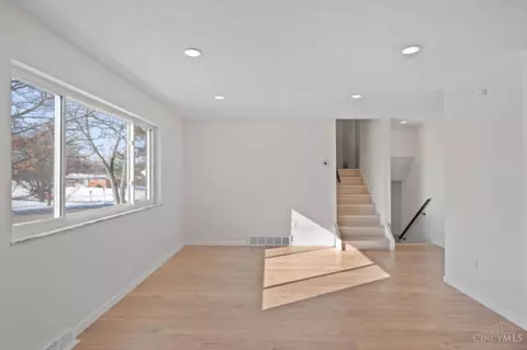 1500 Meredith Dr, Cincinnati, OH 45231 photo 7
