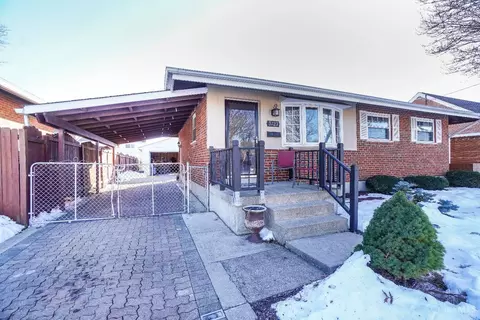 3723 Vernier Dr, Colerain Twp, OH 45251
