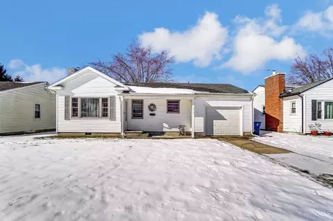 371 Darbyshire Dr, Wilmington, OH 45177