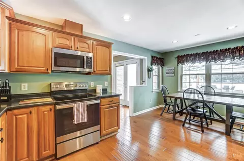 Kitchen - 9278 Dick Rd, Harrison, OH 45030 photo 4 of 4