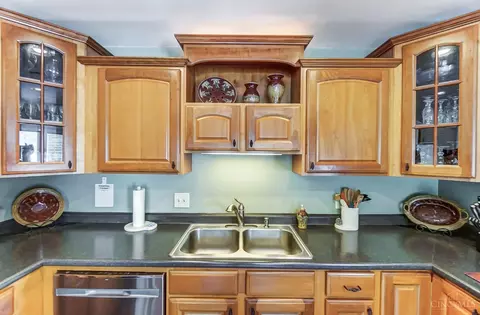 Kitchen - 9278 Dick Rd, Harrison, OH 45030 photo 3 of 4