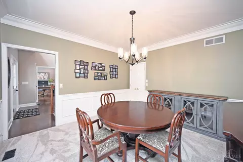 1006 Windsor Ct, Cincinnati, OH 45245 photo 8