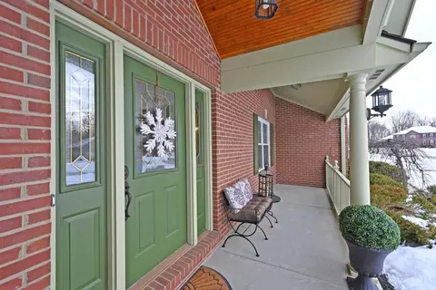 1006 Windsor Ct, Cincinnati, OH 45245 photo 3