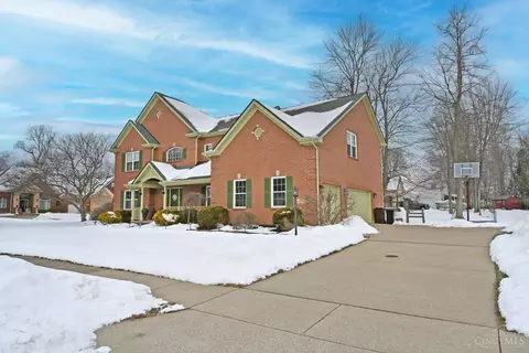 1006 Windsor Ct, Cincinnati, OH 45245 photo 2