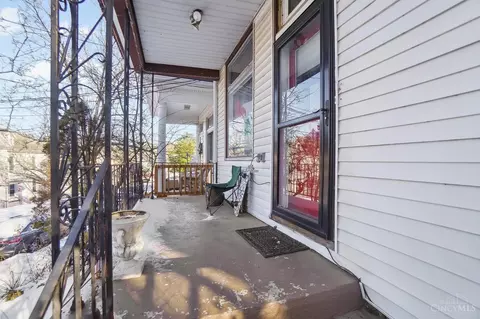 2214 Sauer Ave, Cincinnati, OH 45219 photo 4