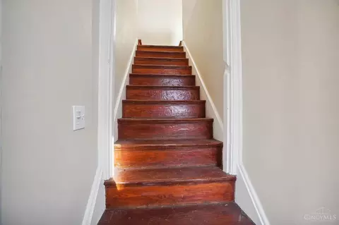 2214 Sauer Ave, Cincinnati, OH 45219 photo 19