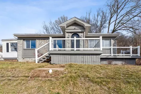 418 Three Rivers Pkwy, Addyston, OH 45001