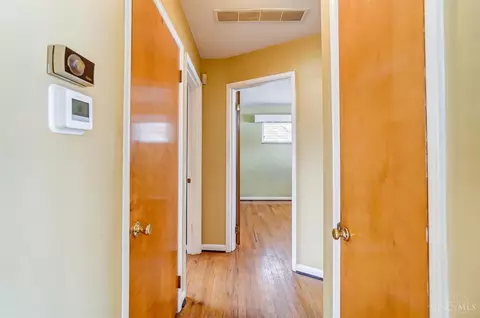 2294 Deblin Dr, Cincinnati, OH 45239 photo 12