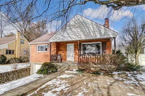 2294 Deblin Dr, Cincinnati, OH 45239 photo 2